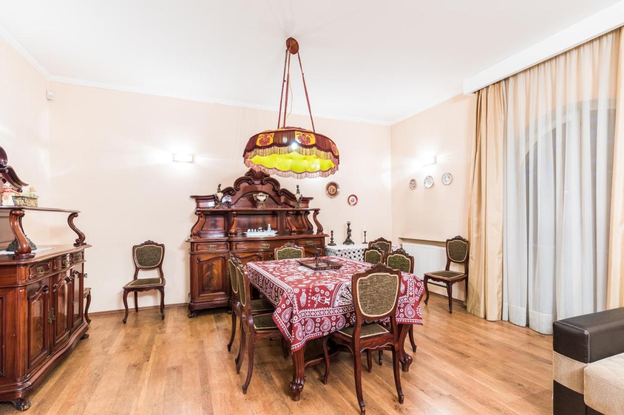 Apartment At 12 Baratashvili Street Tbilisi Exterior foto