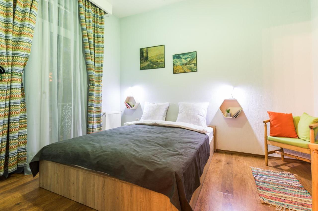 Apartment At 12 Baratashvili Street Tbilisi Exterior foto